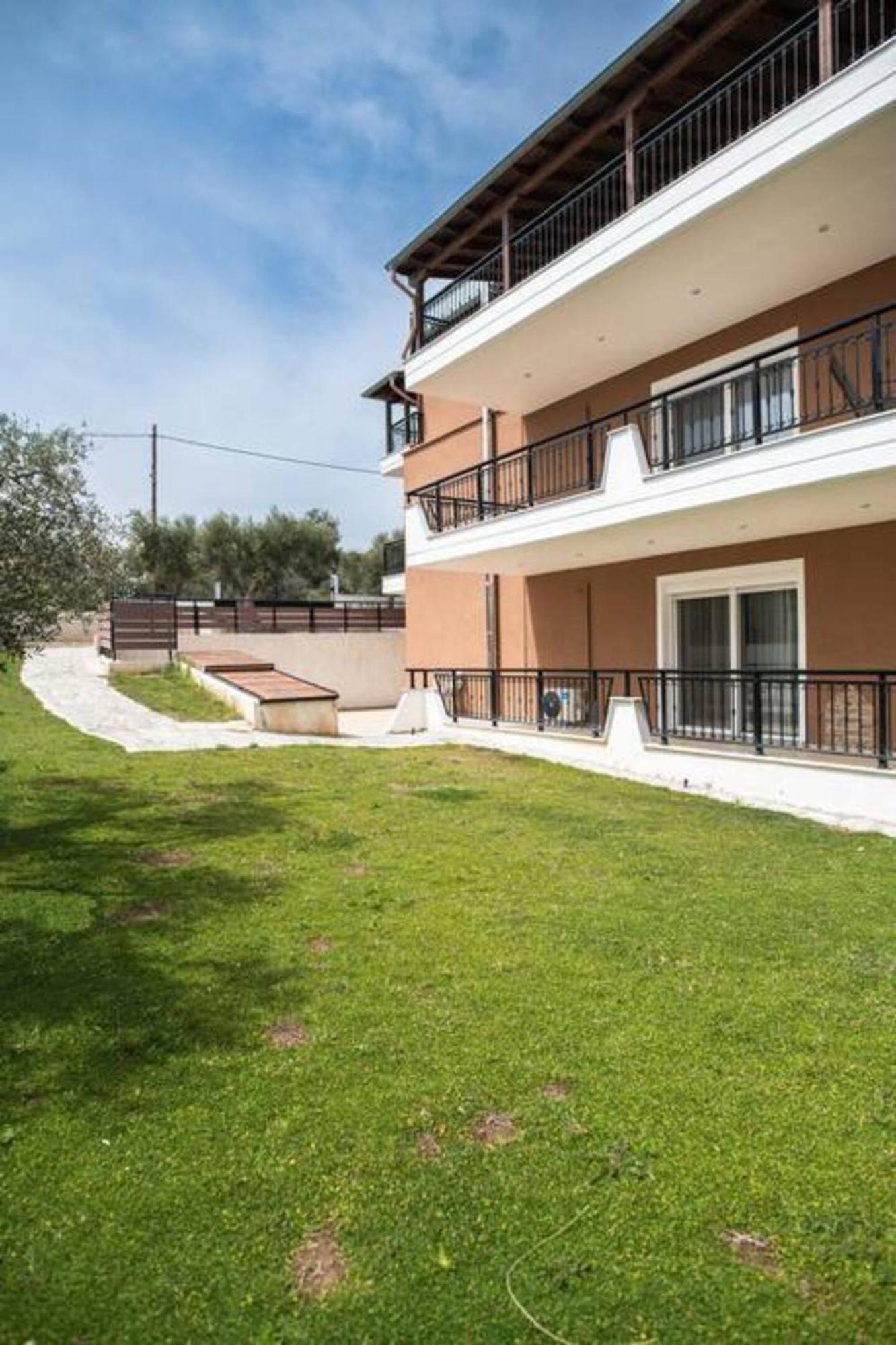 Oliva Apartments Nea Nea Makri Extérieur photo